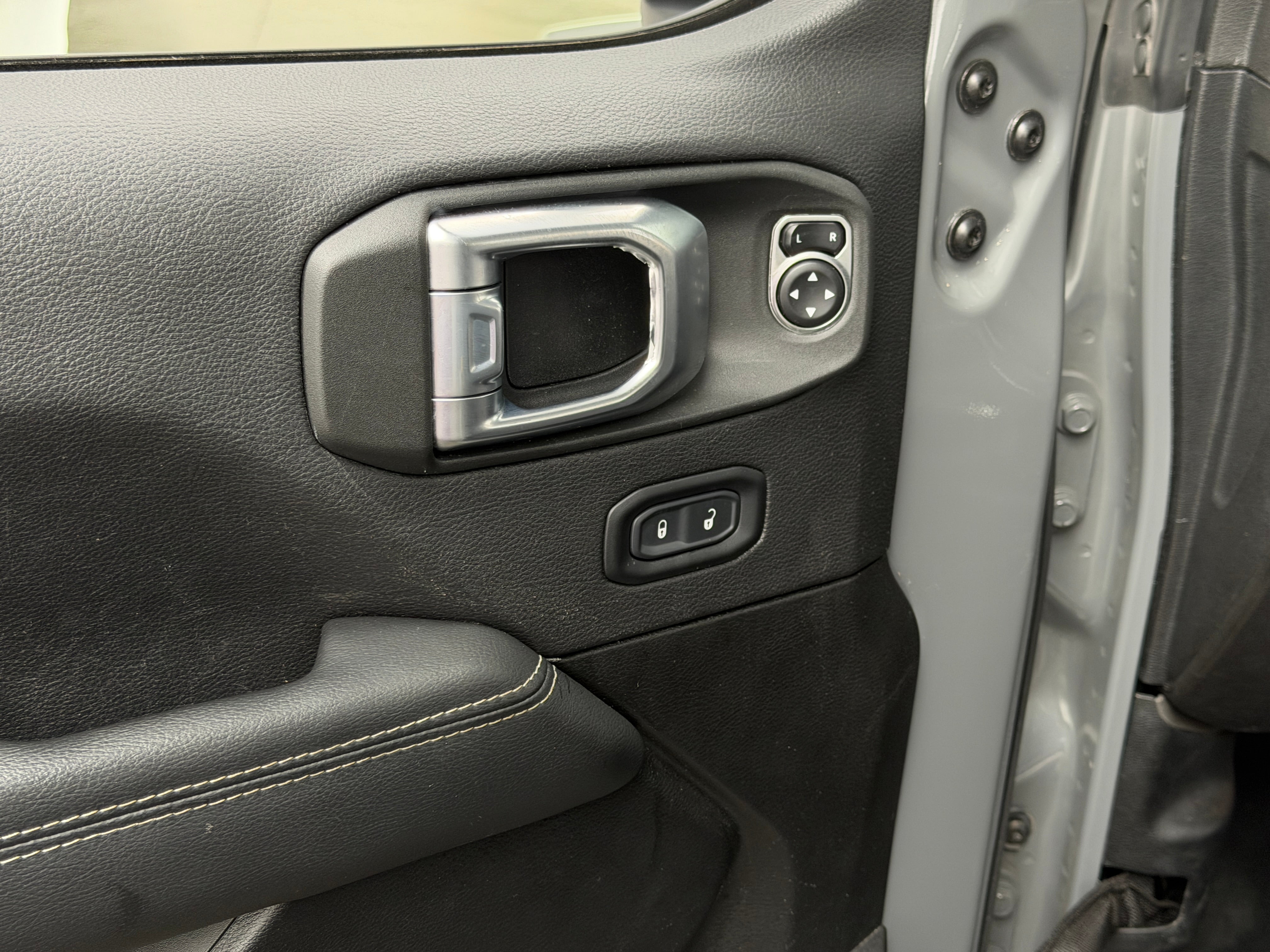 jeep wrangler 4xe 2023 1C4JJXP6XPW698886 image jeep wrangler 4xe 2023 1C4JJXP6XPW698886 image
